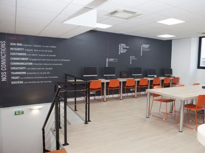 Louer une salle de réunion ou formation au Coeur de Nice.