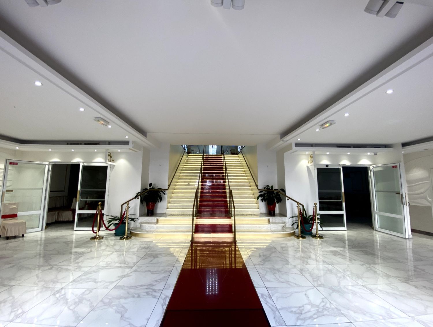 Private Event Venue in Paris for Up to 400 Guests