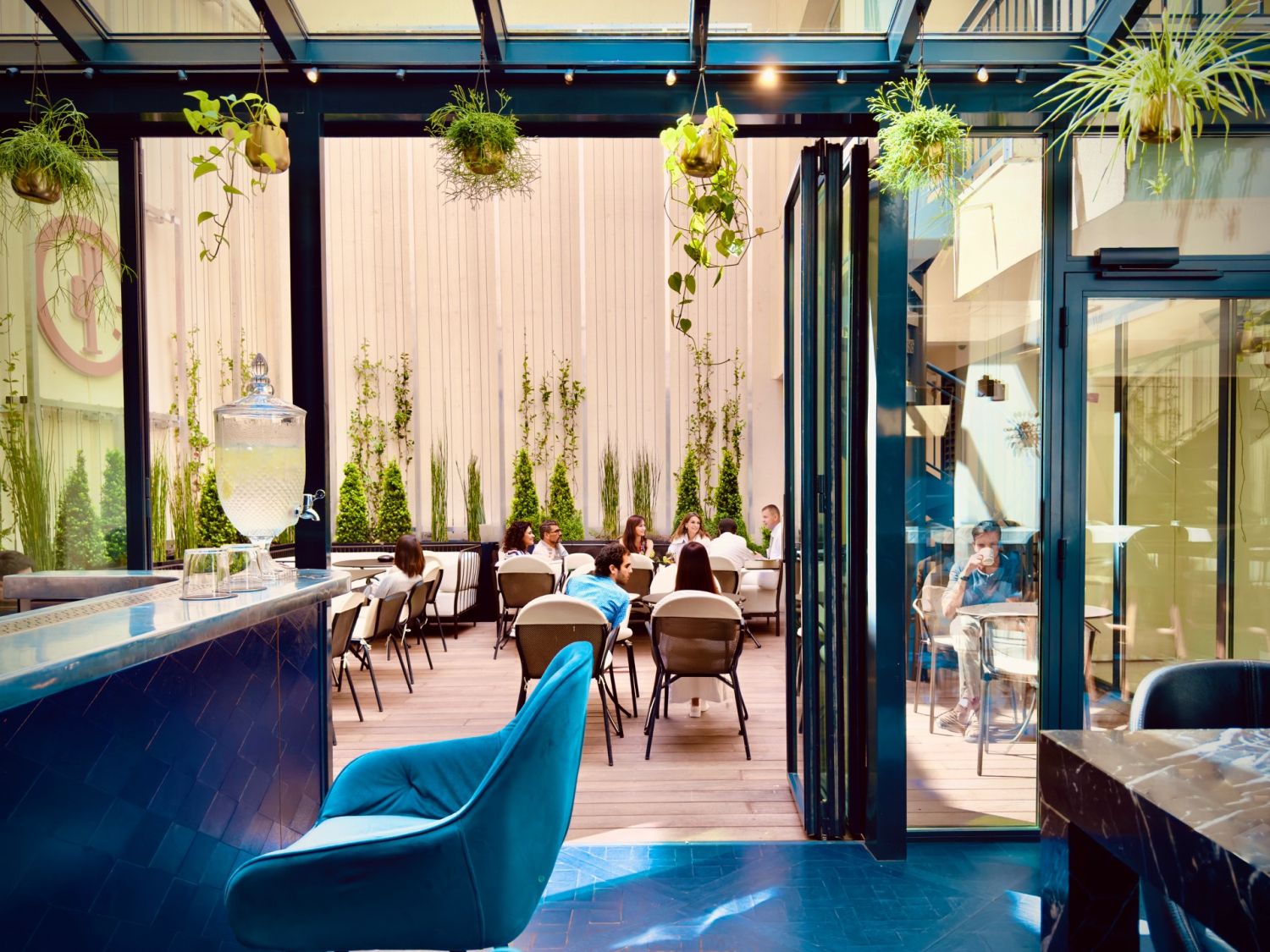 Élégant Hôtel Boutique Parisien Près des Champs-Élysées