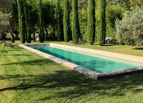 Mas provençal dans le Lubéron