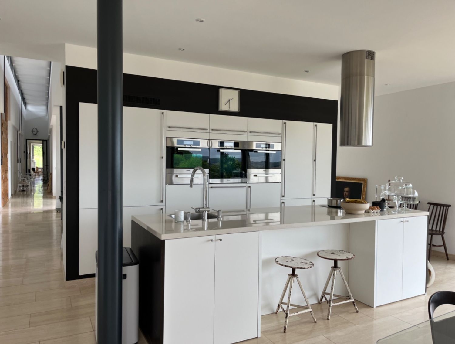 Magnificent contemporary villa 