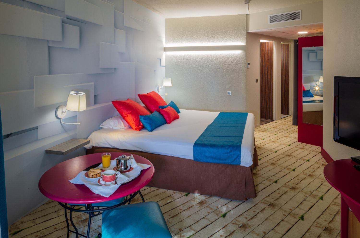 Hotel and estate in Saint-Raphael ****