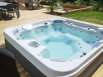 Architect-designed villa with spa hammam solarium