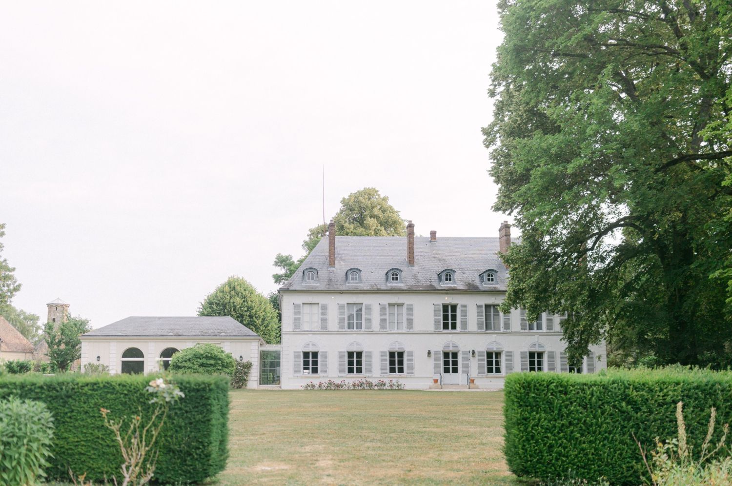 Domaine Historique du Prieuré du XIIe Siècle pour Événements à Saint-Rémy-l'Honoré