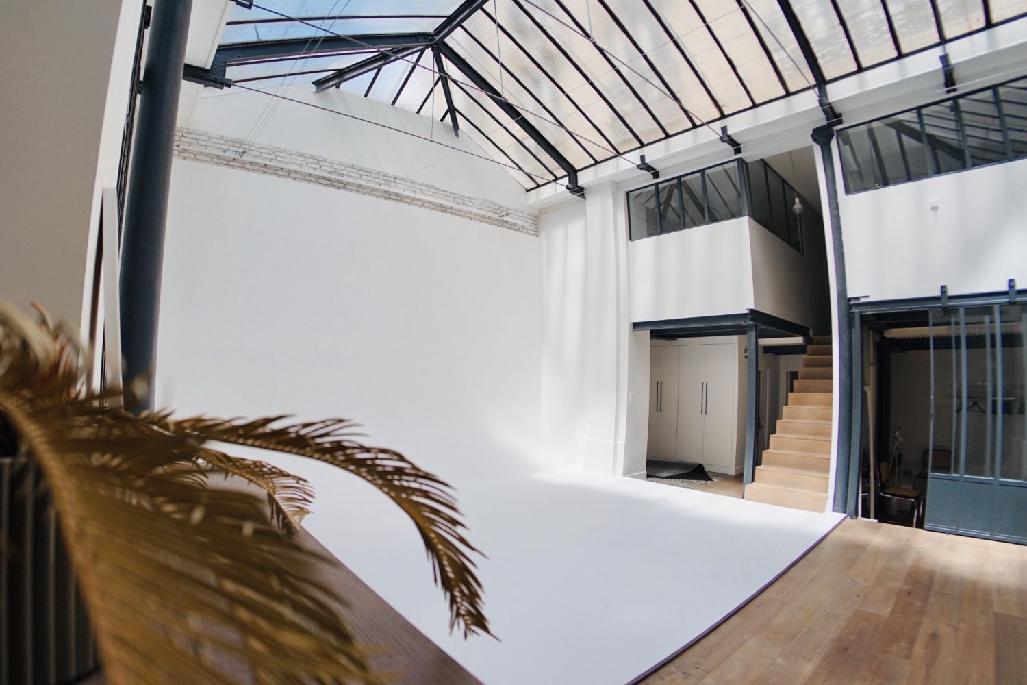 Daylight Photo Studio in Paris for Creative Events & Productions