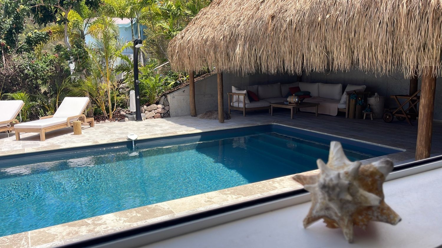 Villa with pool and magnificent views in Martinique