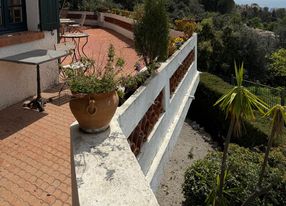 Villa élégante à Cannes – Vue panoramique sur la baie et piscine