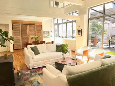 Atypical, discreet apartment and its terrace