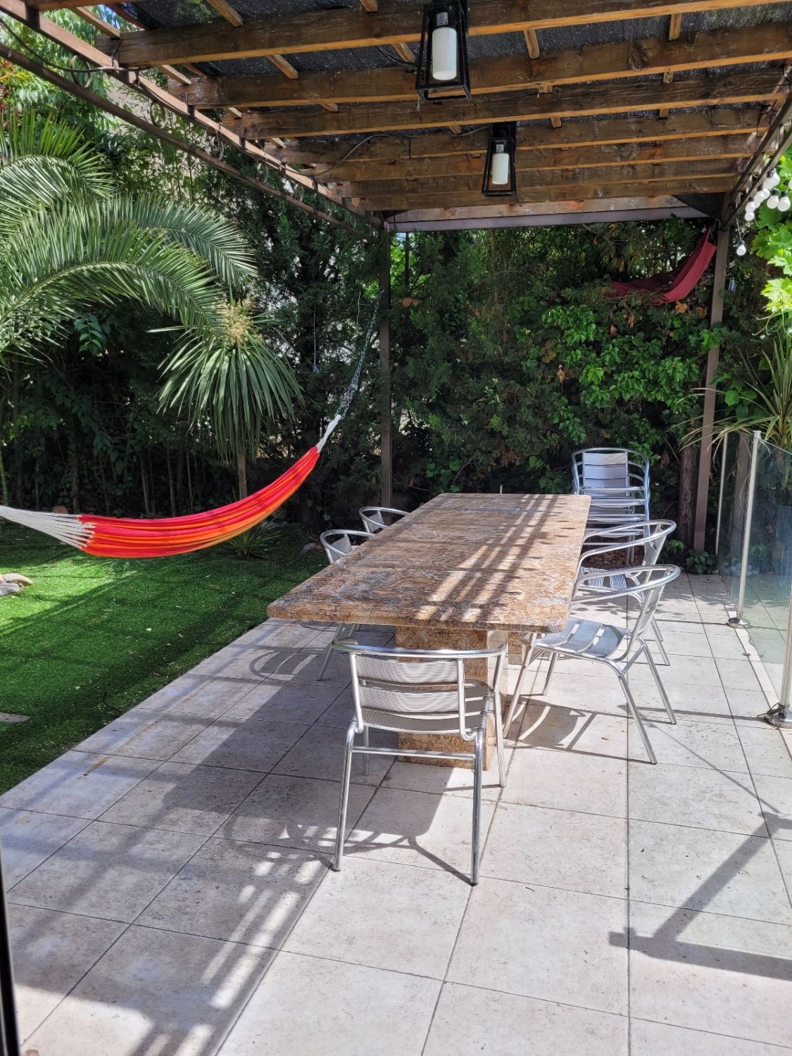 Large villa sleeps 13 with swimming pool 