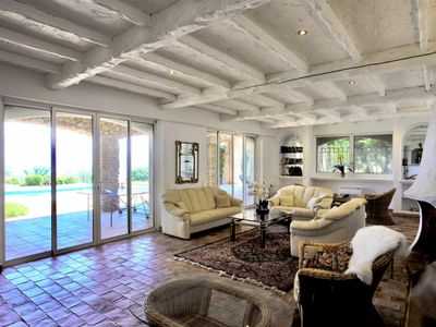 Mas neo-provencal, jardin mediterrannien 4000 M2 paysager