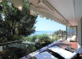 Loft perfect for cocktails overlooking Cannes