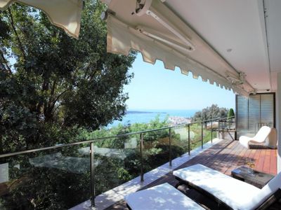 Loft perfect for cocktails overlooking Cannes