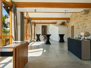 Ancien fort militaire avec terrasse panoramique