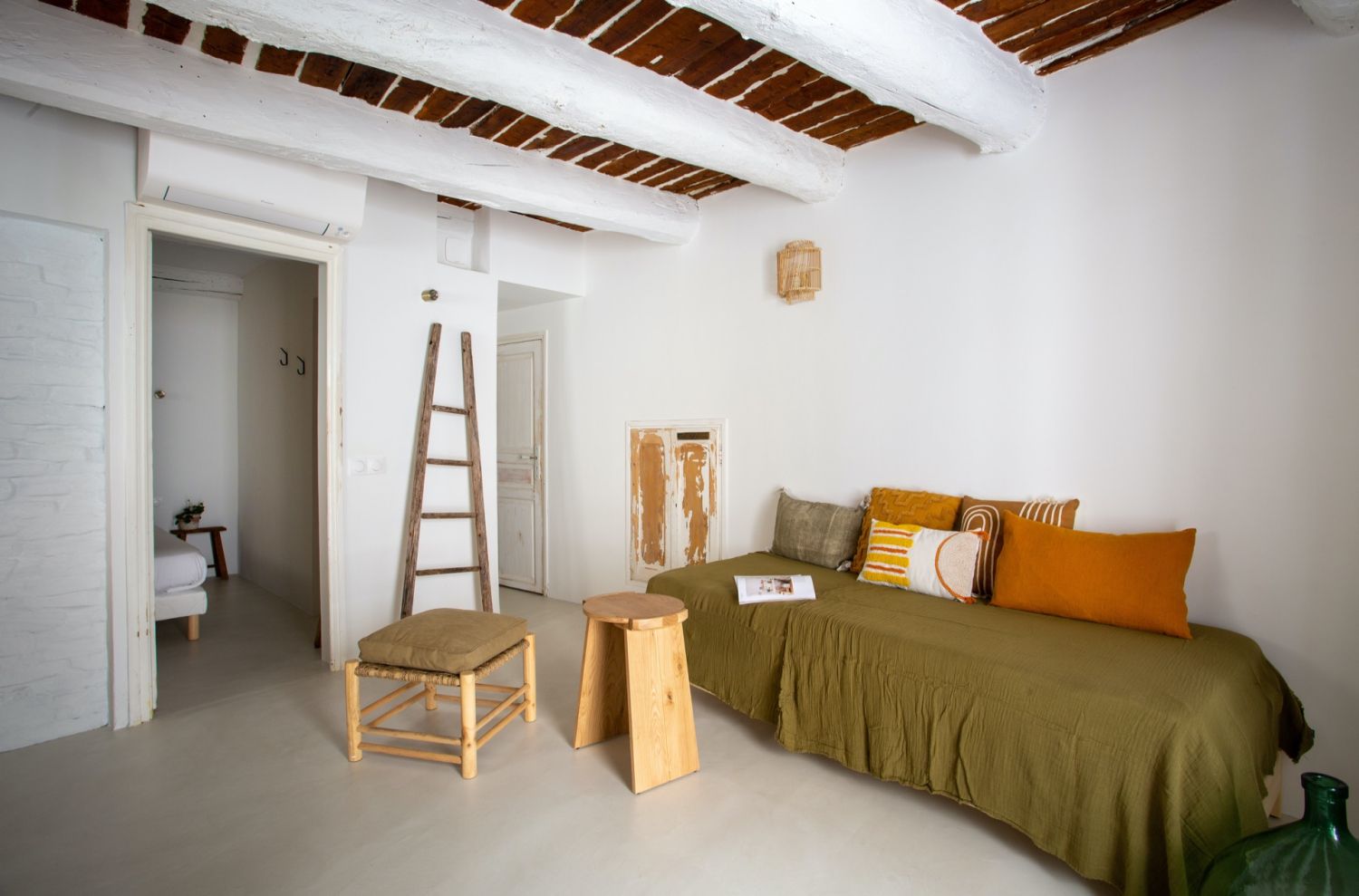 Apartment in Old Antibes