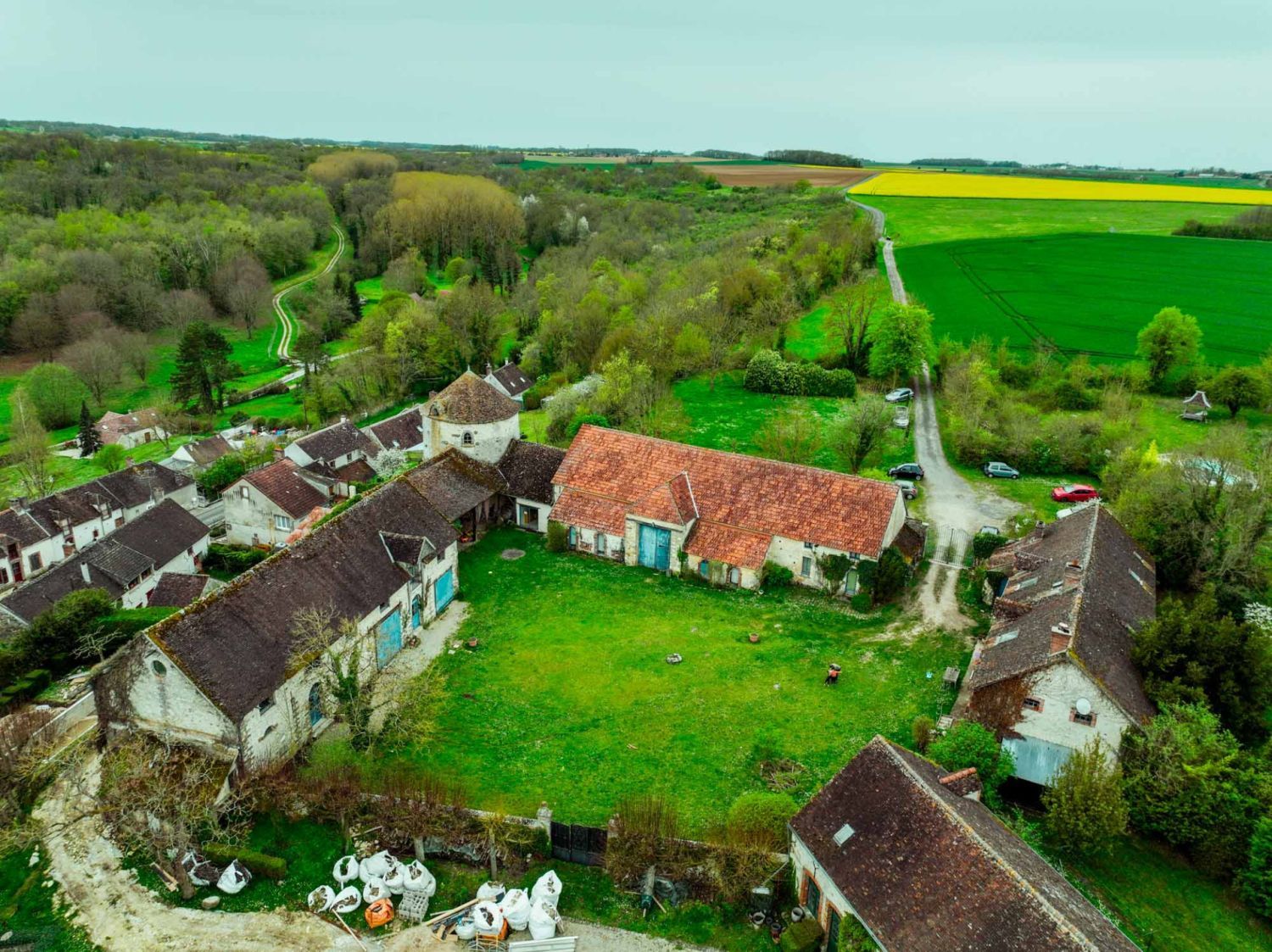 Grande salle réception 200m² avec jardin de 2000m²