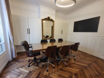 Elegant Meeting Room Near Arc de Triomphe | Paris Event Space