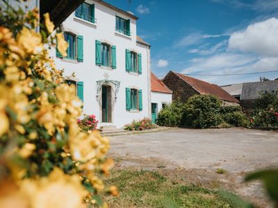 Charming POP decor house between land and sea 