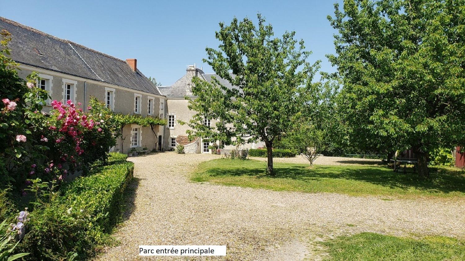 Grande propriété de caractère avec piscine et parc 