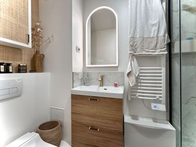 Bright Family Apartment with Garden Terrace for Meetings & Photoshoots