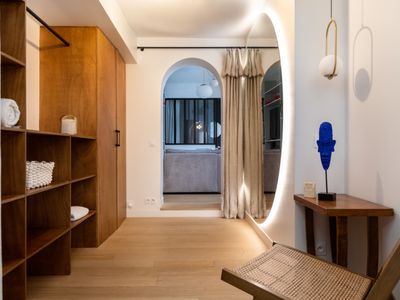 Luxury 95m² Architect-Designed Apartment in Le Marais with Courtyard