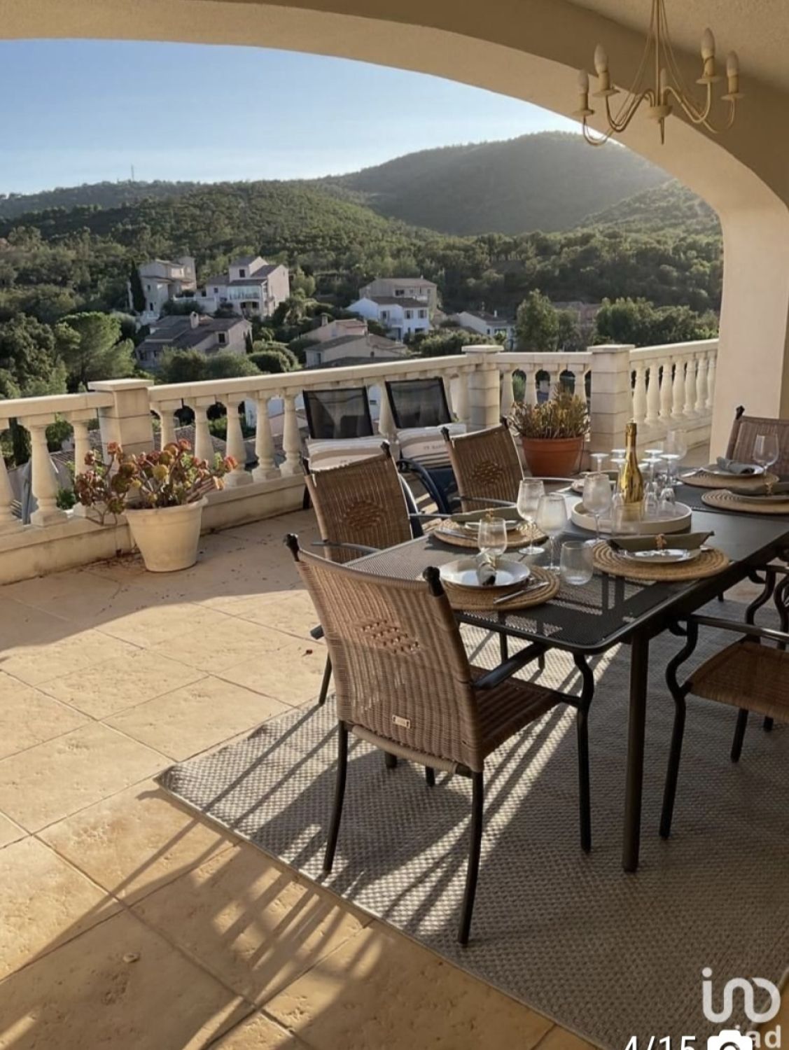 Villa 5 chambres - Vue imprenable sur la mer et les collines du Var