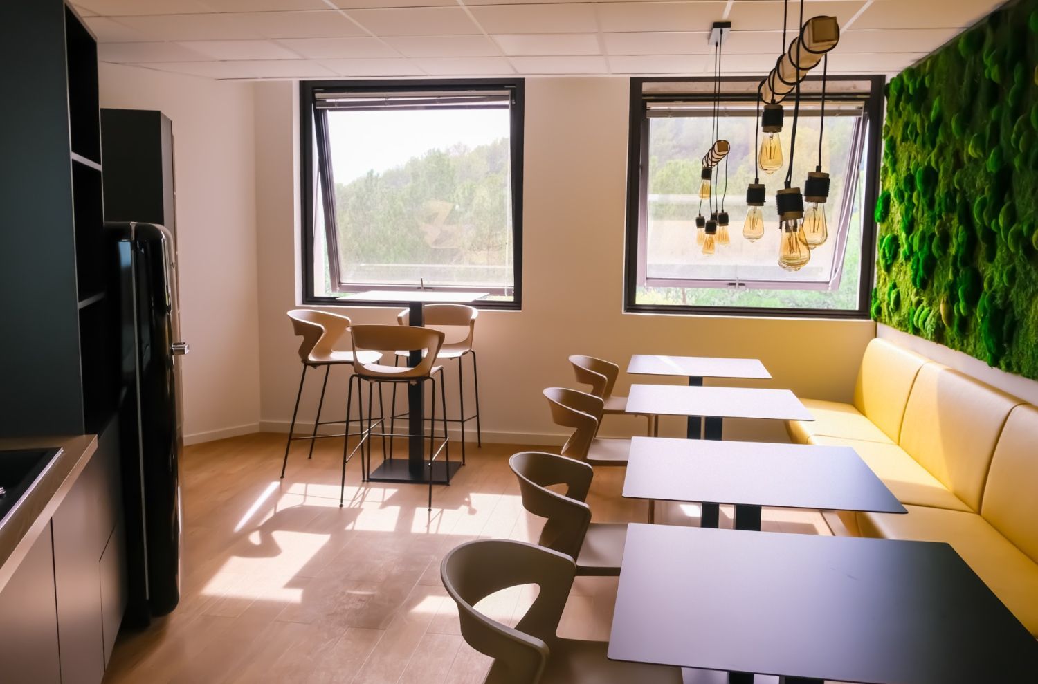 Salle de réunion 14 à 16 personnes