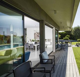 Magnifique villa contemporaine à Vence 