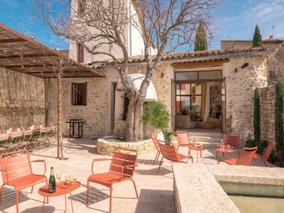 300 m² village house with bohemian chic decor 