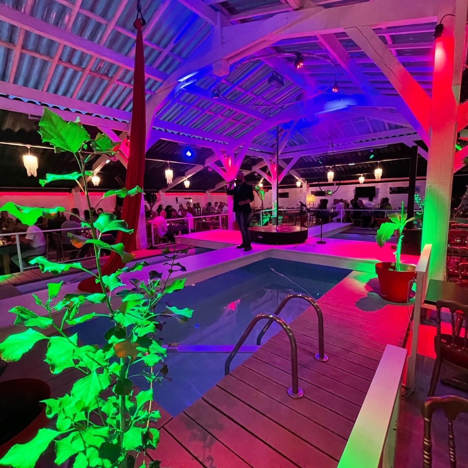 Covered Patio 400m²