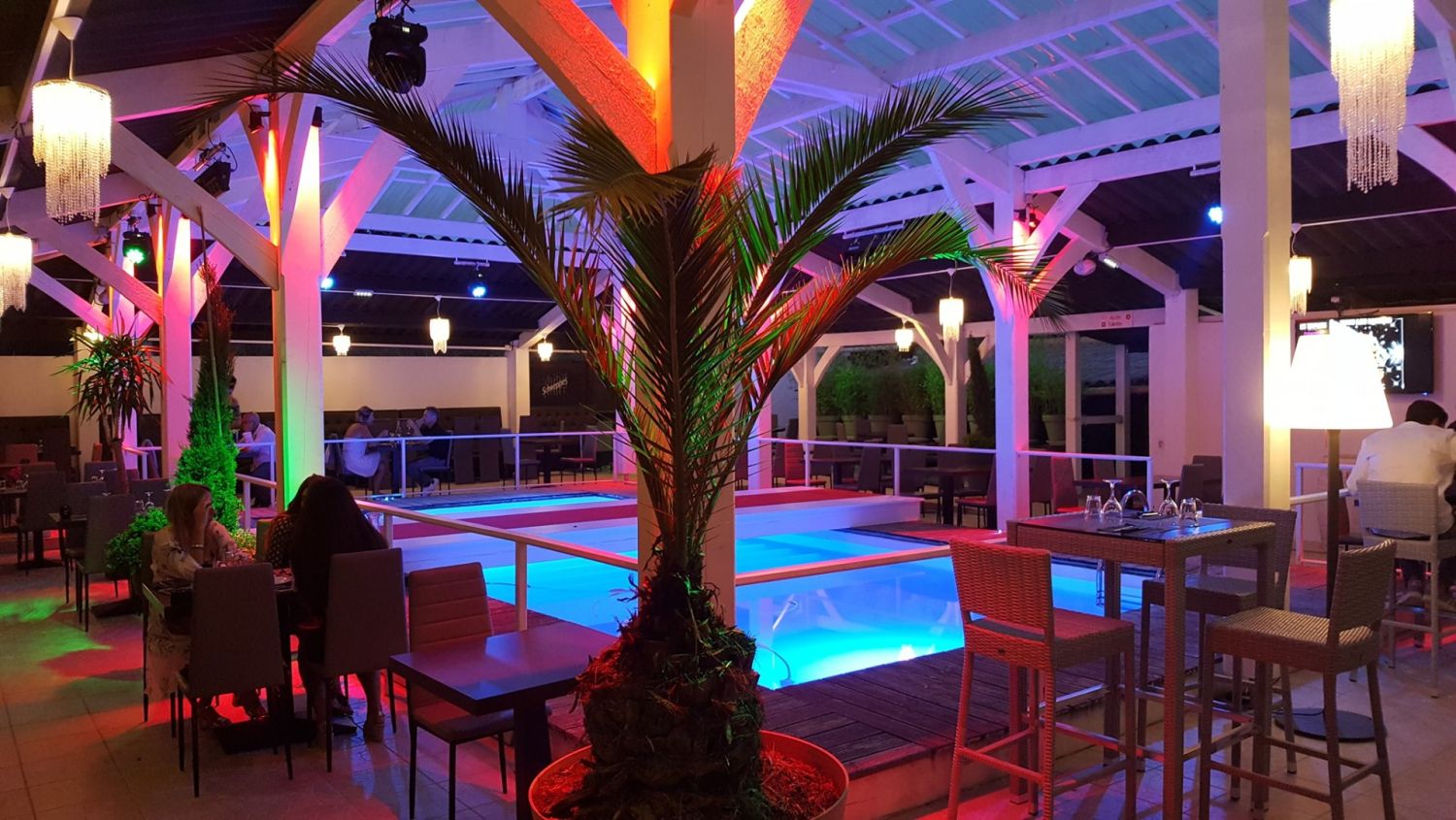 Covered Patio 400m²