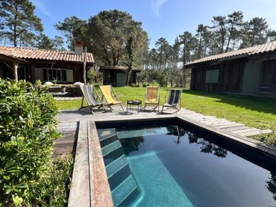 Cabanes au coeur de la forêt