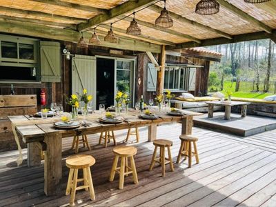 Cabanes au coeur de la forêt