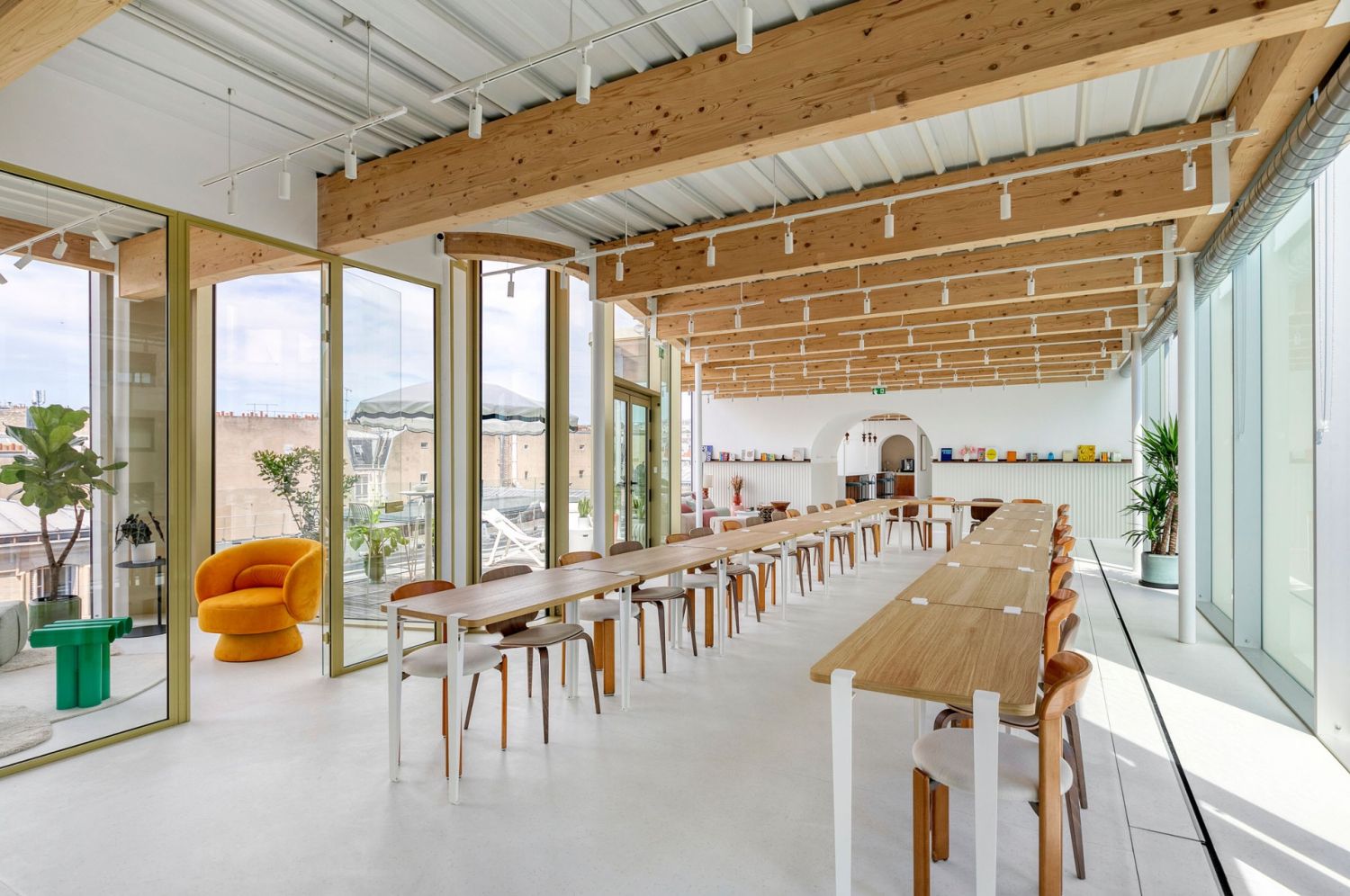 Exclusive 230m² Paris Event Space with Sacré-Coeur Views