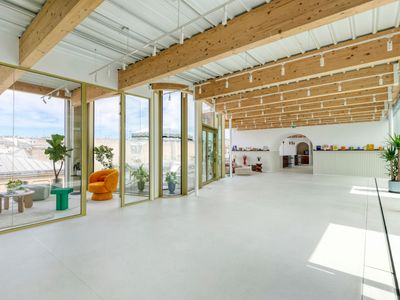 Exclusive 230m² Paris Event Space with Sacré-Coeur Views