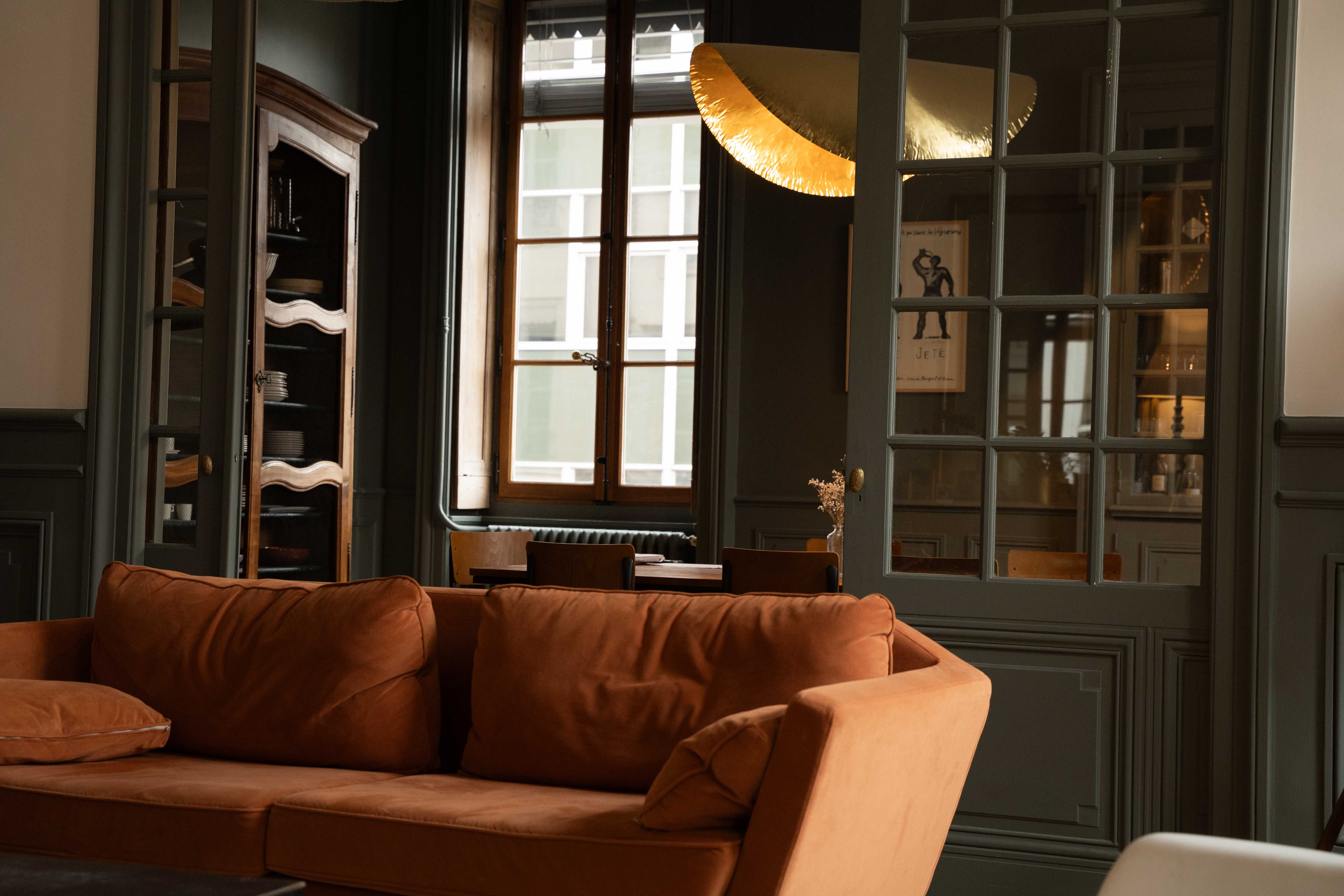 Large flat in the heart of Lyon's peninsula
