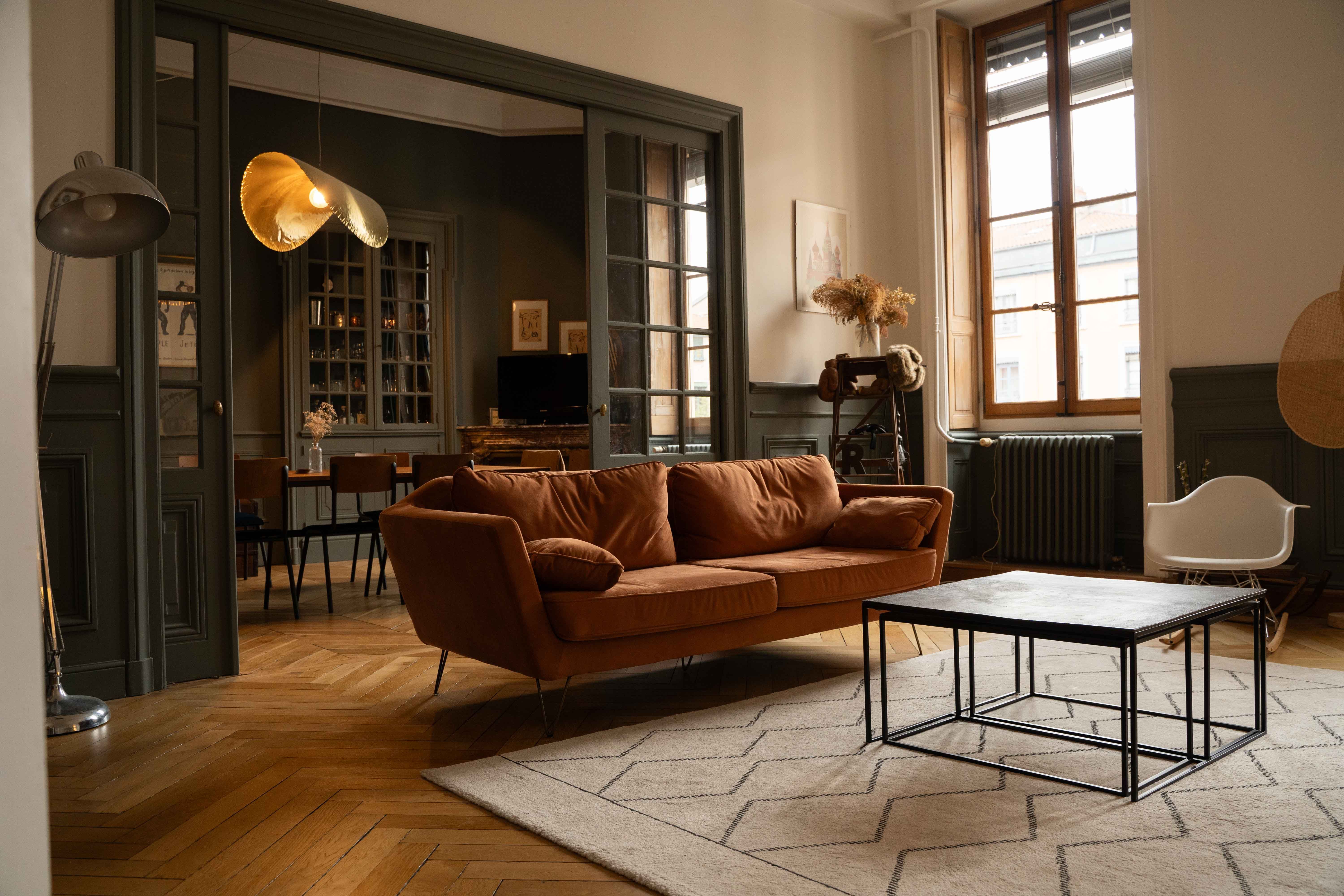 Large flat in the heart of Lyon's peninsula