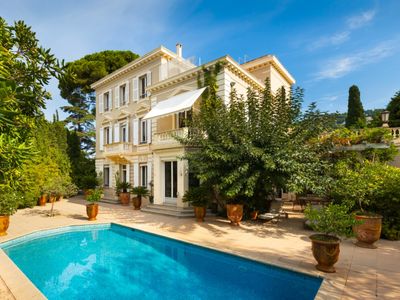 Charming Belle Époque Villa in Cannes with Garden & Event Space