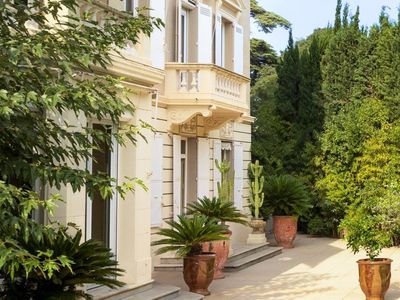 Charming Belle Époque Villa in Cannes with Garden & Event Space