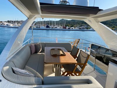 A yacht for your events