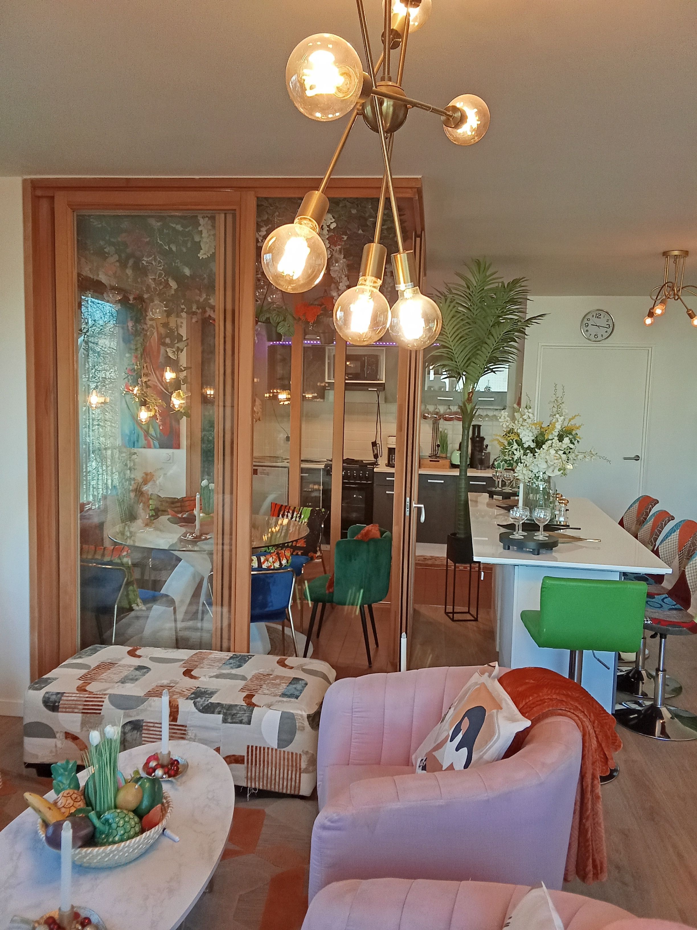 Loft Lumineux avec Jardin d'Intérieur à Paris pour Événements & Réunions
