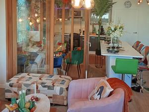 Loft Lumineux avec Jardin d'Intérieur à Paris pour Événements & Réunions
