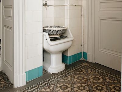 Mansion in the countryside