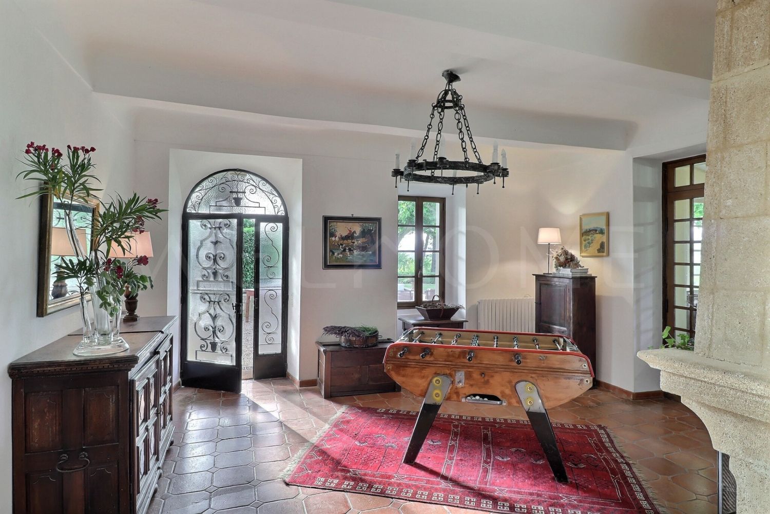 La Bastide: Historic Provencal Residence for Events & Luxury Stays