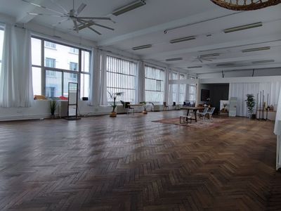 210m² former factory-style loft