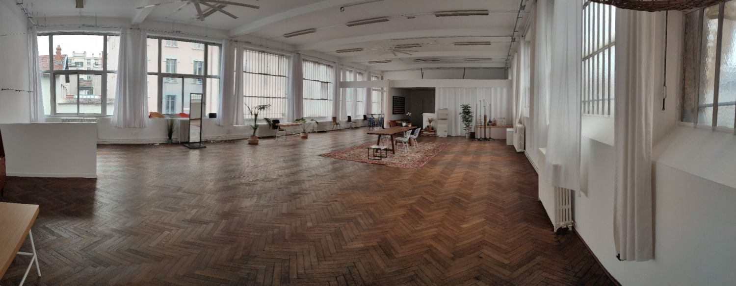 210m² former factory-style loft