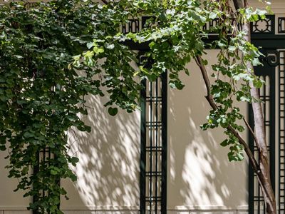 Appartements Privés de Luxe & Espace Événementiel à Paris | 340m² avec Terrasses et Jardin