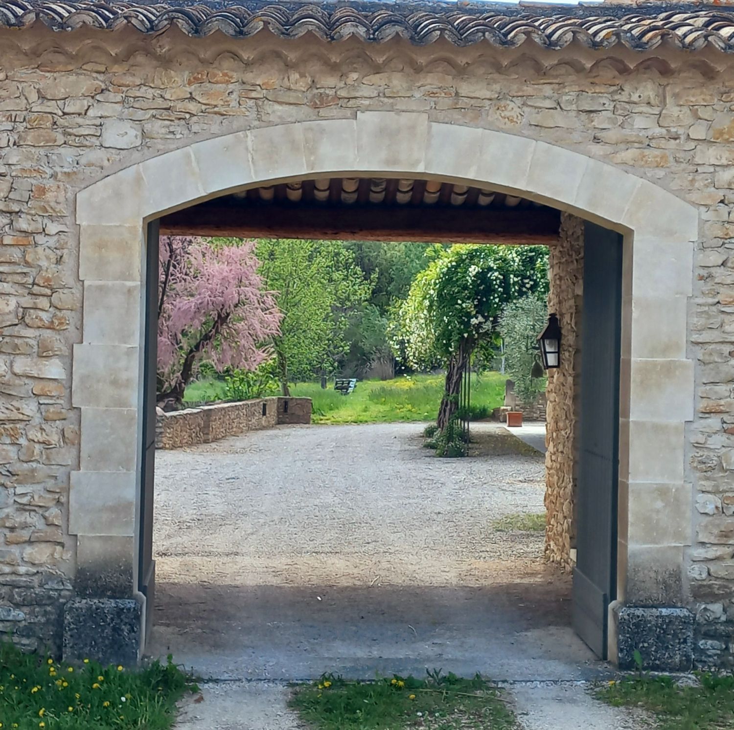 Luxury Stone Outbuilding for Events in Luberon