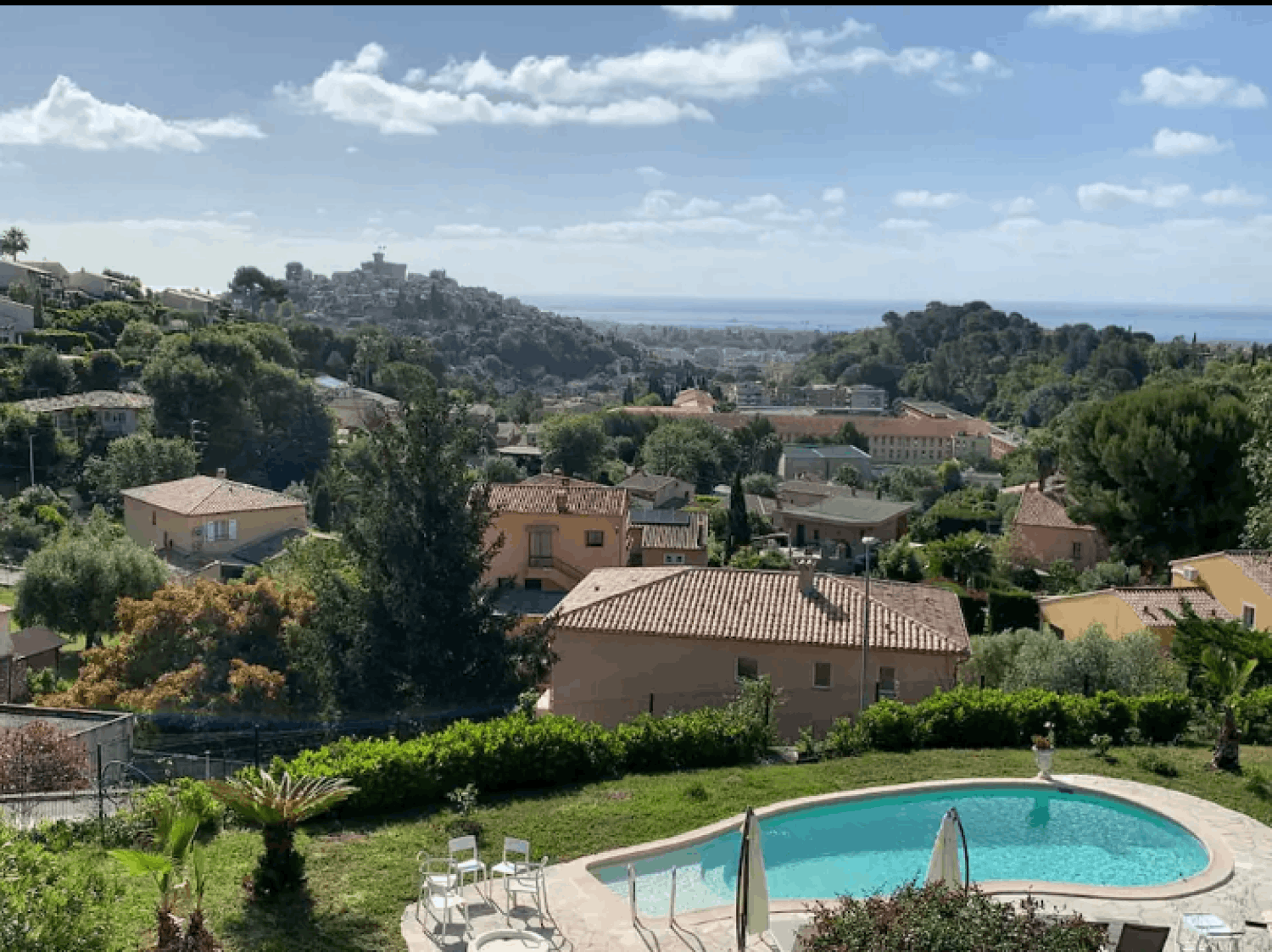 Luxury Villa in Cagnes-sur-Mer with Panoramic Sea Views