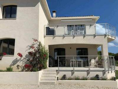 Luxury Villa in Cagnes-sur-Mer with Panoramic Sea Views