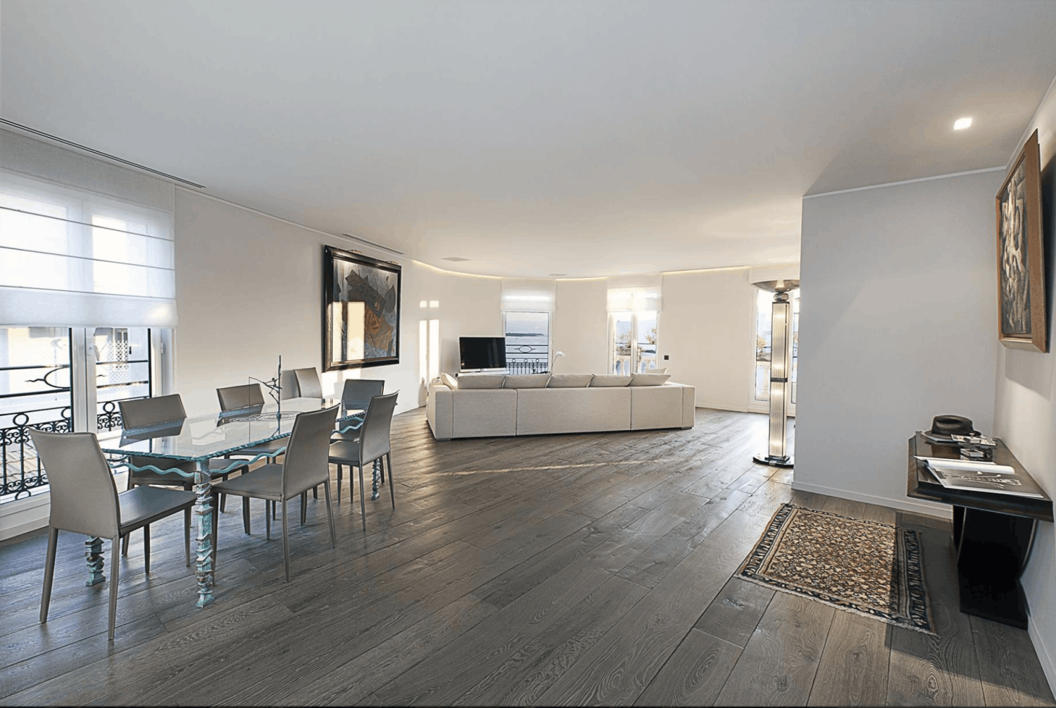 Luxury Duplex Apartment in Cannes Facing Palais des Festivals